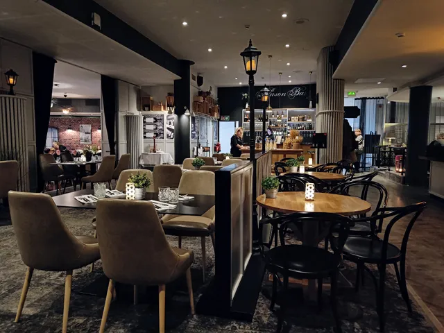 Le Blason, Hämeenlinna