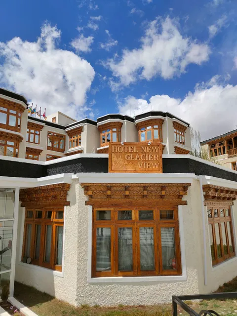 Hotel New Glacier View