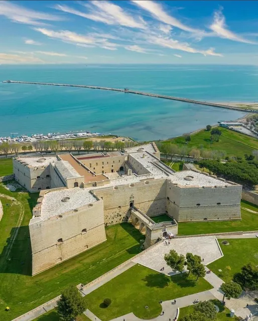 Casa vacanze SoleeMare Barletta Apartments