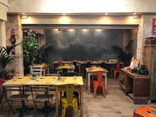 Playground Cocktail e Pizza