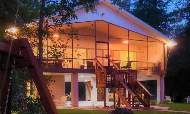 Suwannee River Rest Lodge & Adventures