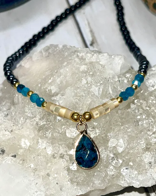 The Crystal Cottage LLC