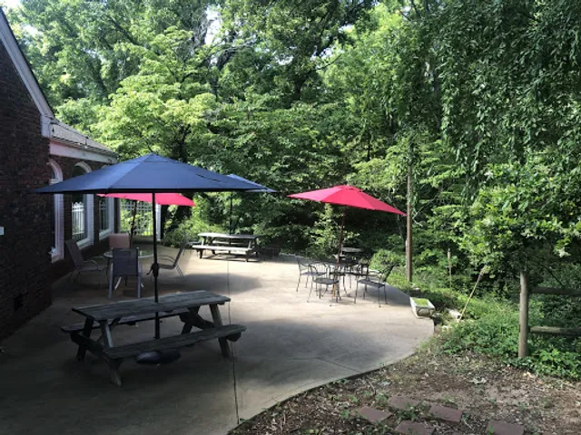 B&B Gourmet Burgers (Burgers & Bakery)