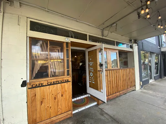 Cafe Carpenter