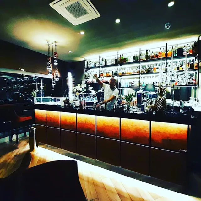 Martinez Cafe Cocktails Bar