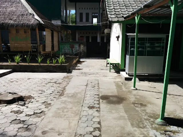 Warung Kelor Swakarya