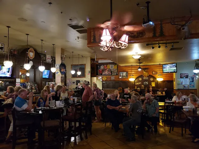 Yosemite Falls Cafe - Shaw