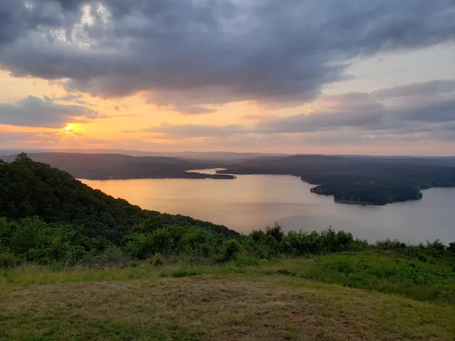 The Barn at Greers Ferry Lake
