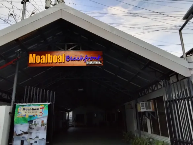 Moalboal Beach Front Hotel