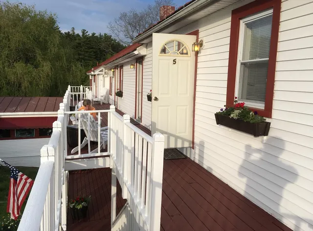 The Village Inn & Tavern