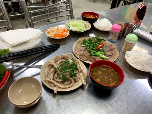 Nhà Hàng Hoàng Ty