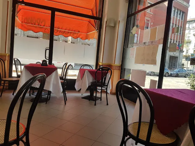 Bar Roll Point in Milan, Italy - reviews,open hours,photo spots, things ...