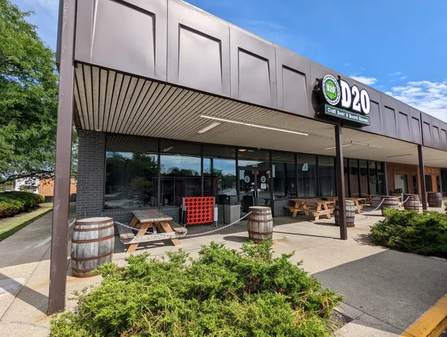 D20: A Bar With Characters