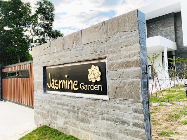Jasmine Garden