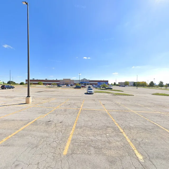 Green Orchard Shopping Center