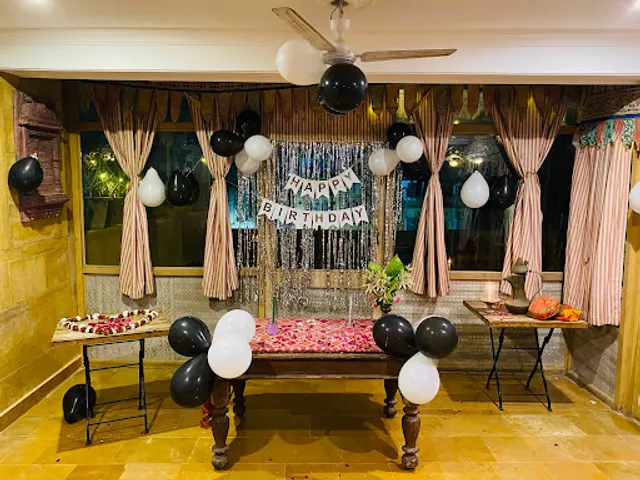 Shahi Palace Rooftop Restaurant