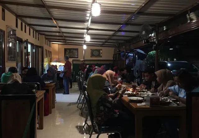 Rumah Makan Khas Lombok Tanjung Karang