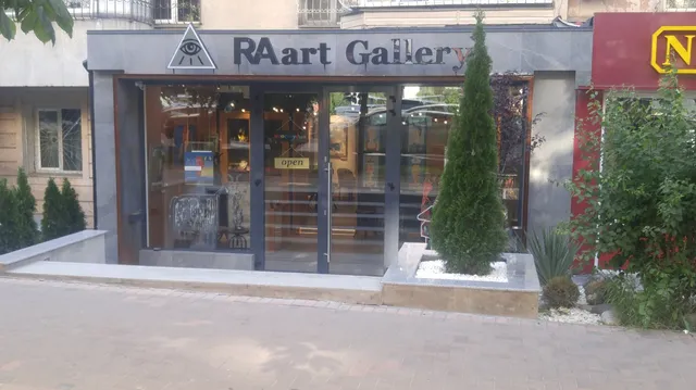 RAart Gallery
