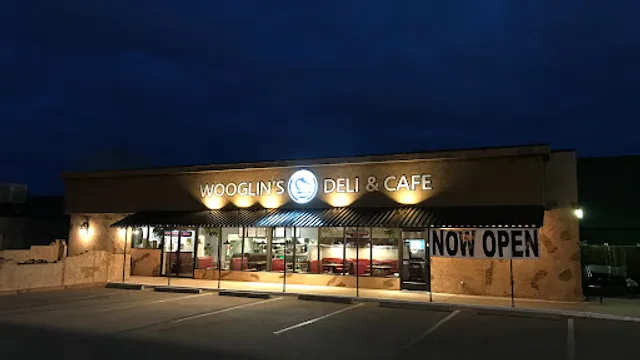 Wooglin's Deli & Cafe