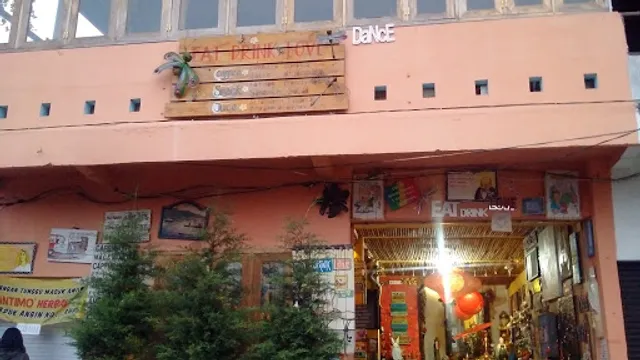 Eat Drink Love Cafe Bedugul