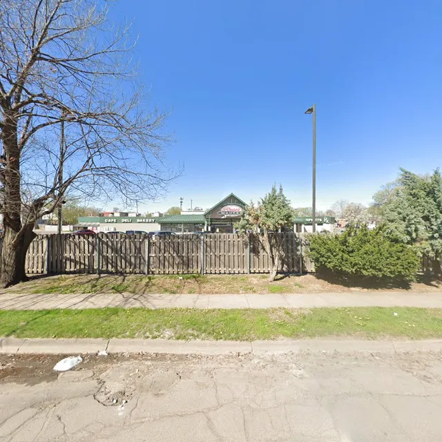 Delikatessen at Russ's Market