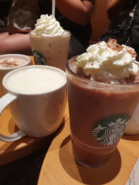 Starbucks Quezon Avenue & West 4th Drive-Thru