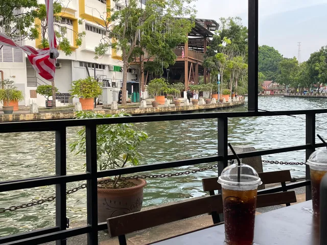 Papayun Kitchen, Tepi Sungai, Kg Hulu, Bandar Melaka (Shellout ,Ikan Bakar Portugis & View cantik)