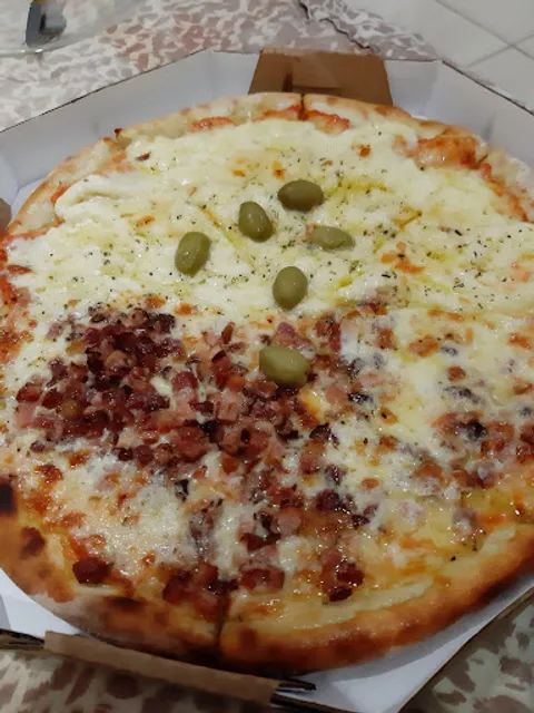 D & N Pizzaria E Esfiharia
