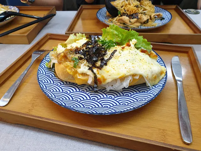 好食寓 玩味聚所 Eat 2 Gether