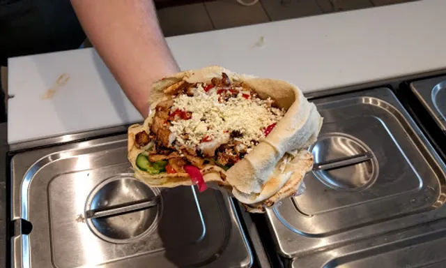 Donair Dude Lonsdale Ave