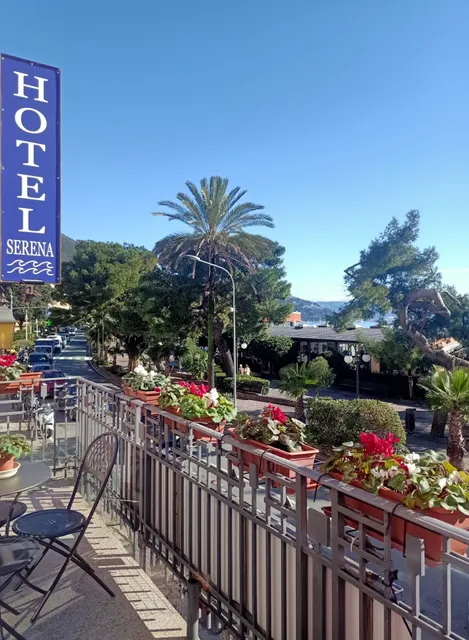 Hotel Serena