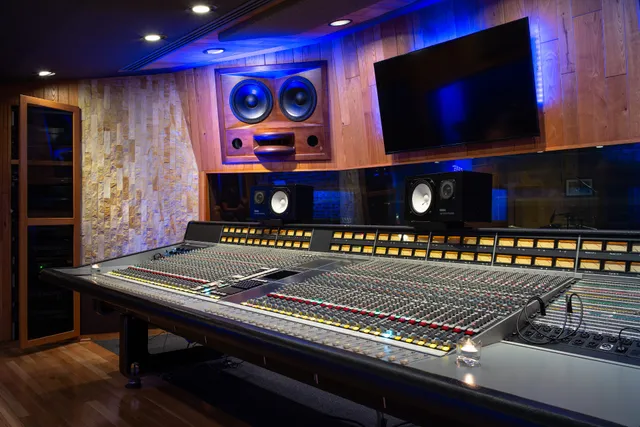 Lion Share Recording Studios
