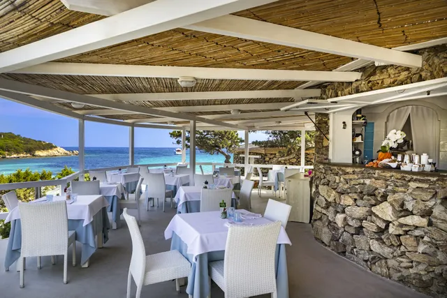 Beach Club Restaurant & Bar