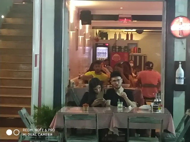 Fashion Bar Restaurante & Grill