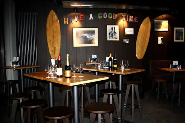 Ocean Five - Food & Drinks