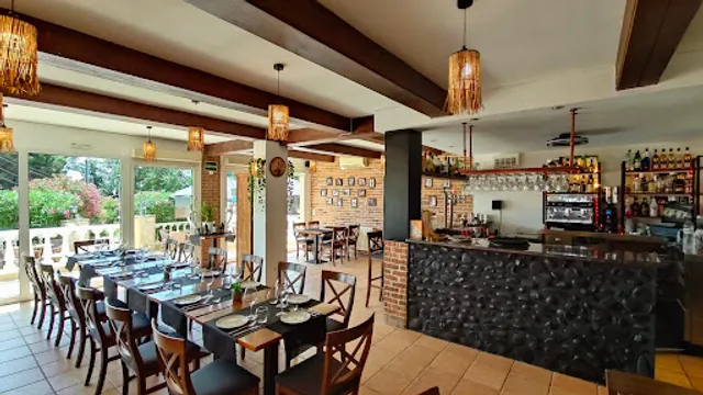 Mas Fumats Bistro biker