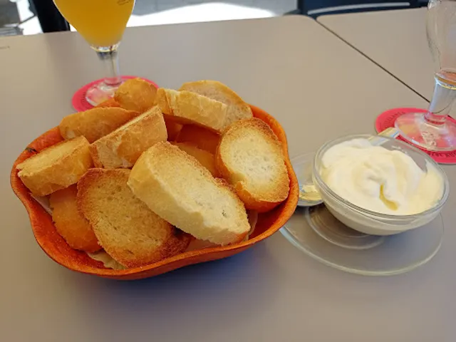 Cerveceria Far West La Mera