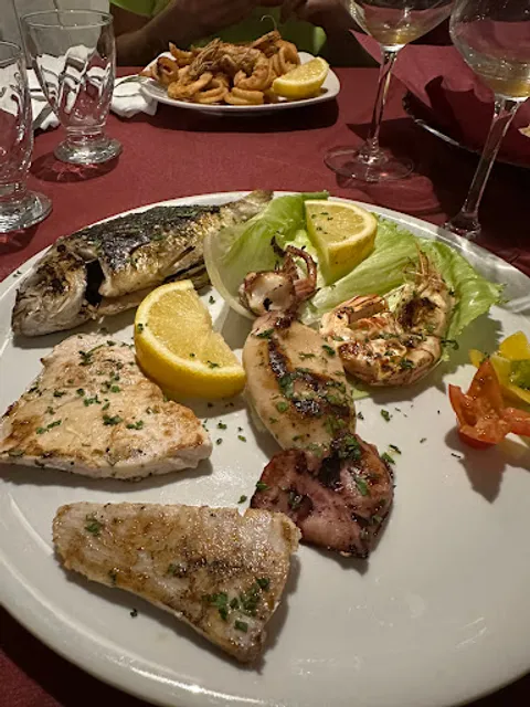 Oinos Palizzi Vineria Artigianale