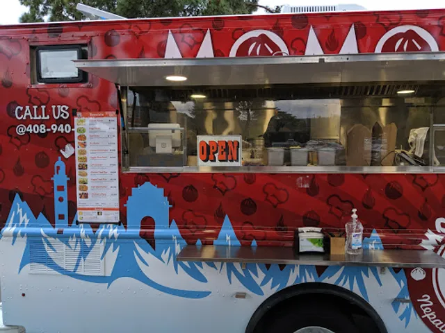 Momo Grill Food Truck