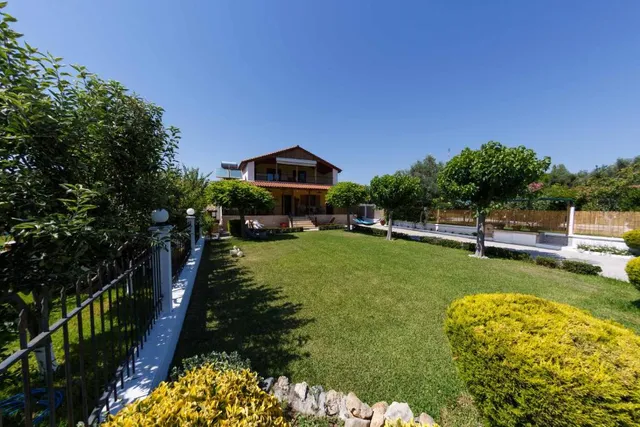 Sandy Coast Apartments