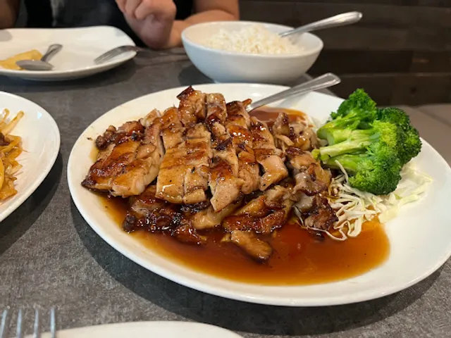 Royal Wok Chinese Restaurant