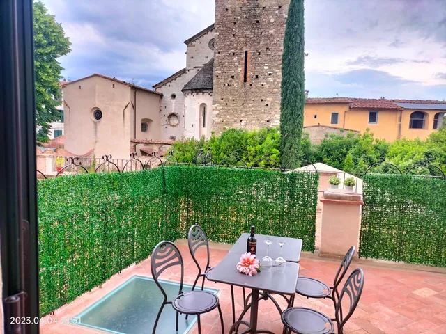 Fabroniana Apartments