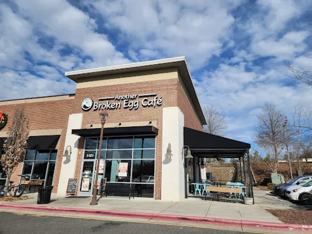 Another Broken Egg Cafe