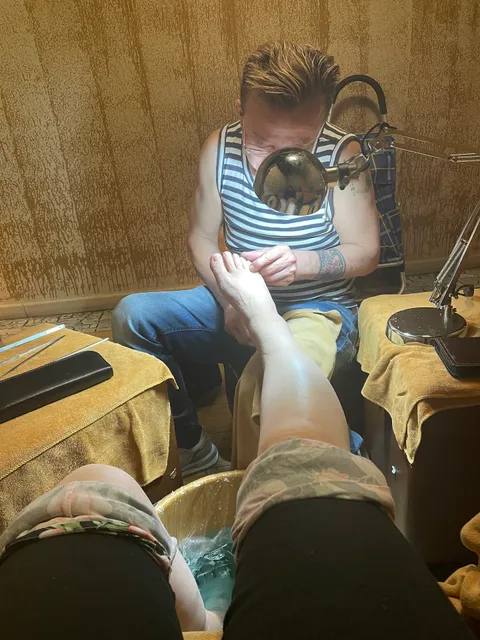 Bamboo Garden Foot Spa 雅竹苑香薰坊按摩