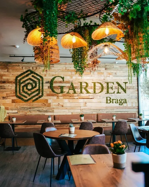 Garden Braga Café | Brunch Restaurant
