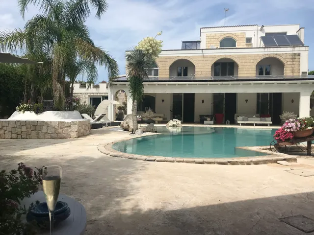 LUXURYSUITEVILLACRILUGI