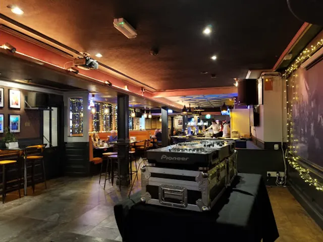 Wolseys Bars & Restaurant