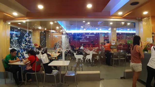 Janet’s Pares House (Main Branch)