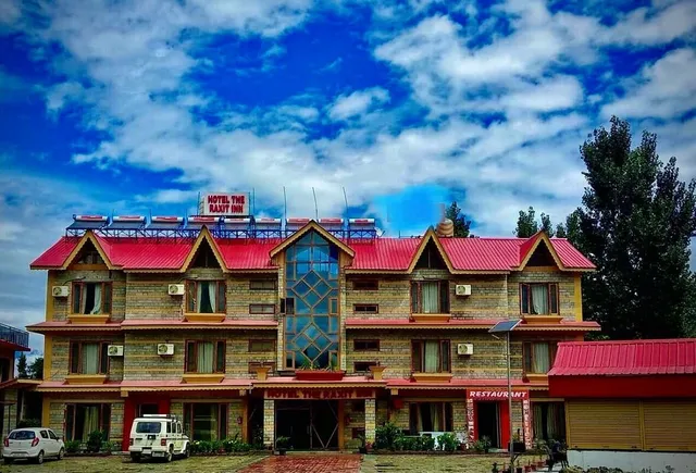 Hotel Raxit Inn - Best Homestay | Hotel & Restaurant | Family Restaurant in Kullu