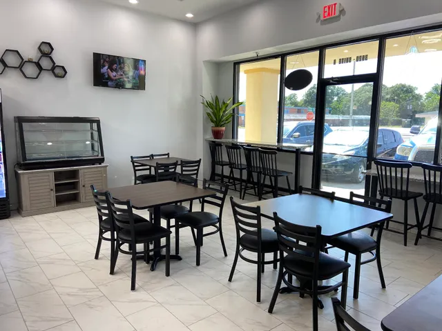 Rai’s Bakery and Sandwich